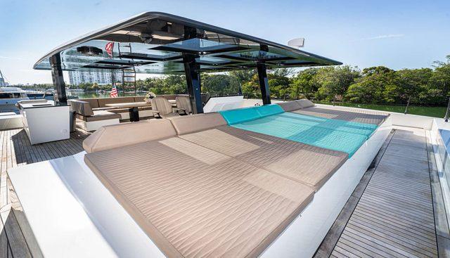 ISLAND MAJESTY yacht charter 2