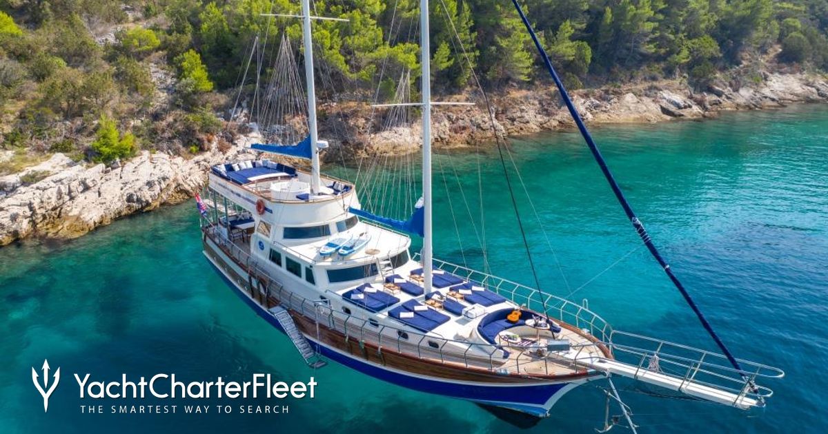 SAINT LUCA yacht charter 2