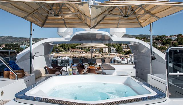 DIANE yacht charter 2