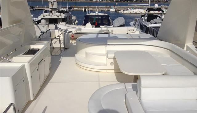 MONTICELLO II yacht charter 5