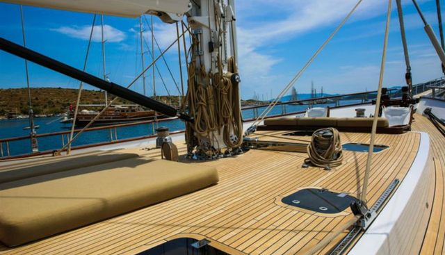 ZANZIBA yacht charter 3