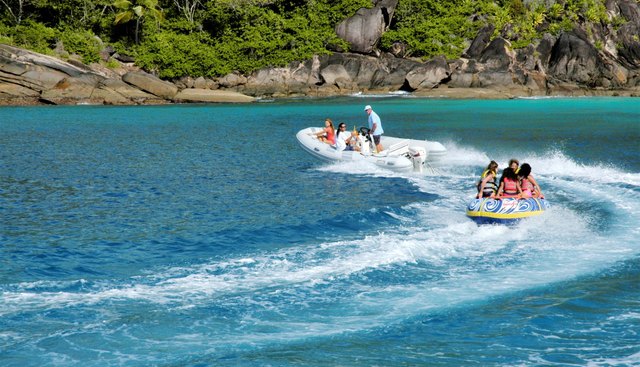 LONESTAR yacht charter 4