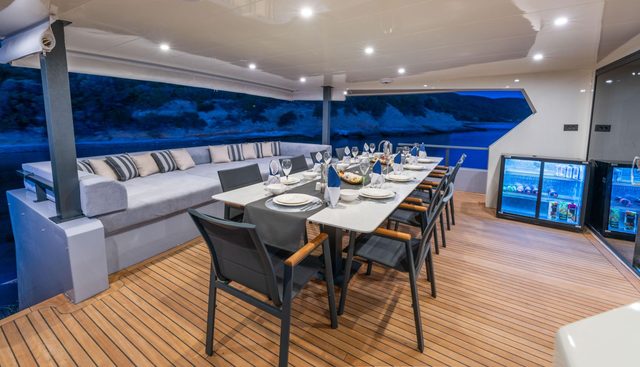 CALM DOWN yacht charter 4