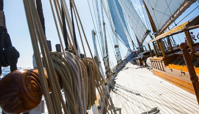 SHENANDOAH OF SARK yacht charter 4
