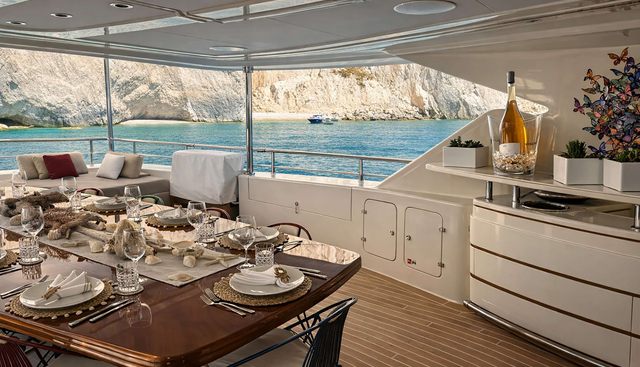 BUNKER yacht charter 3