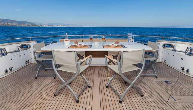 QUO VADIS yacht charter 5