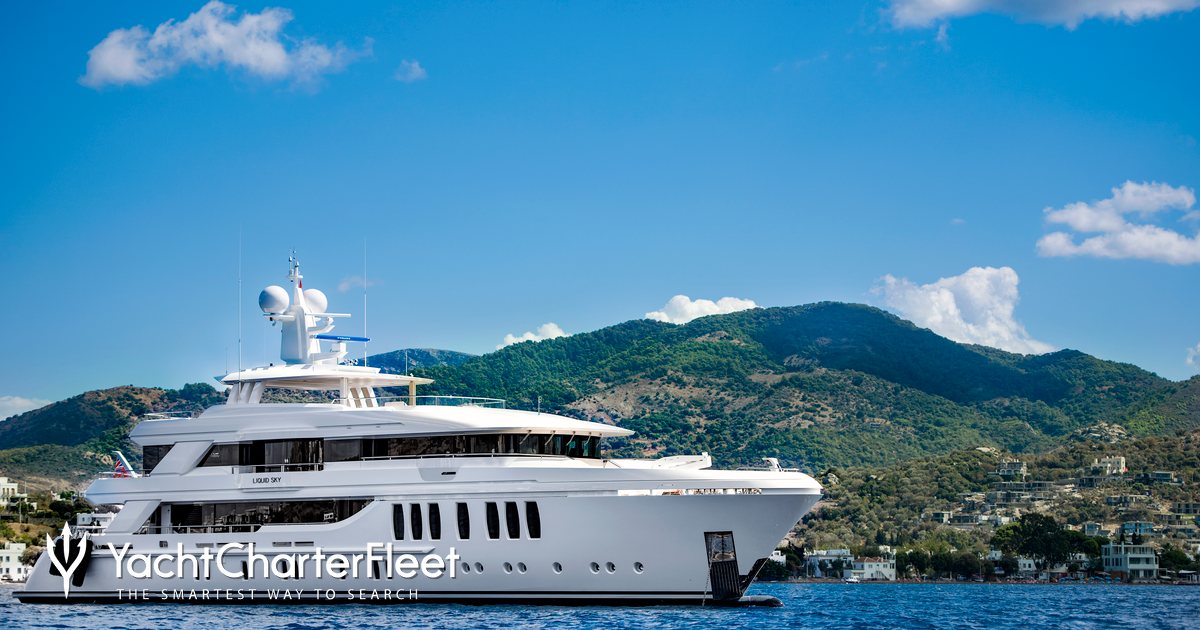 LIQUID SKY yacht charter 2