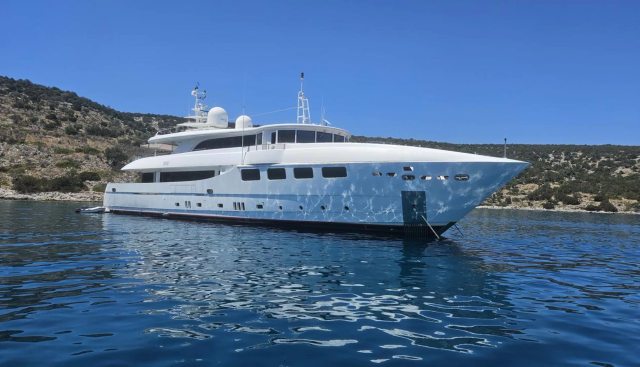 CELIA P yacht charter 4