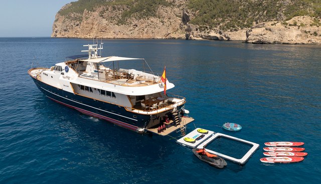 SPIRIT OF MK yacht charter 5