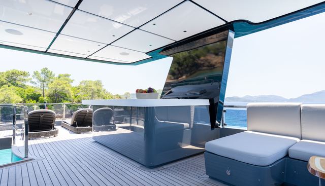 FERRO 77 yacht charter 4