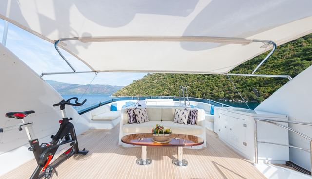 STELLA FIERA yacht charter 4