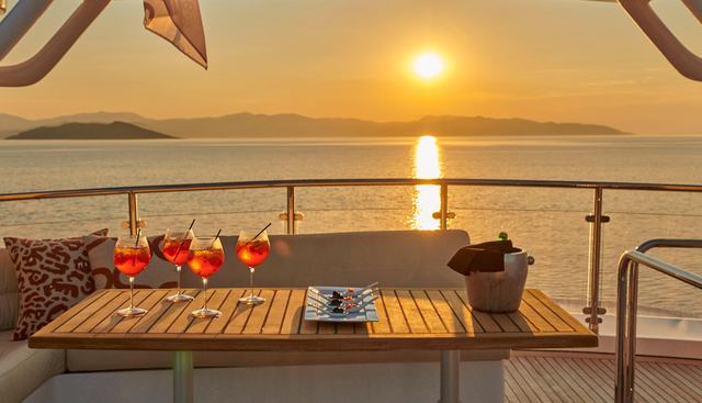 IDYLLE yacht charter 5