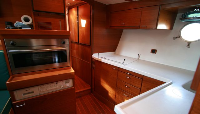 BLALUMAR yacht charter 4