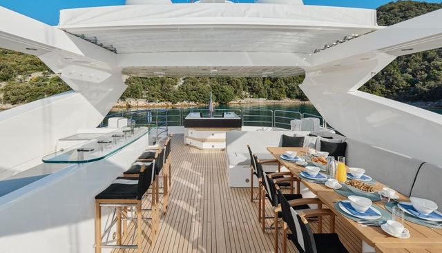 WICKED PLAY yacht charter 4