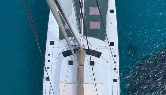 MAGIC CAT yacht charter 5