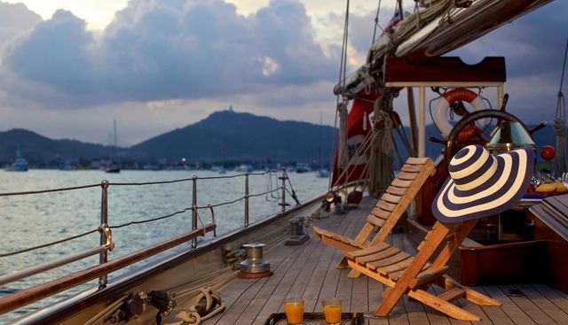 SUNSHINE yacht charter 3