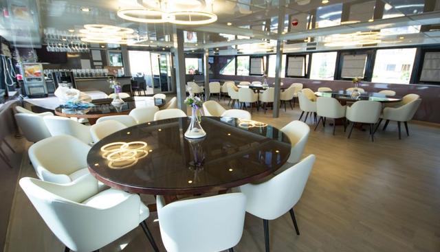 SAN ANTONIO yacht charter 4