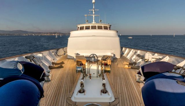 SECRET LIFE yacht charter 3