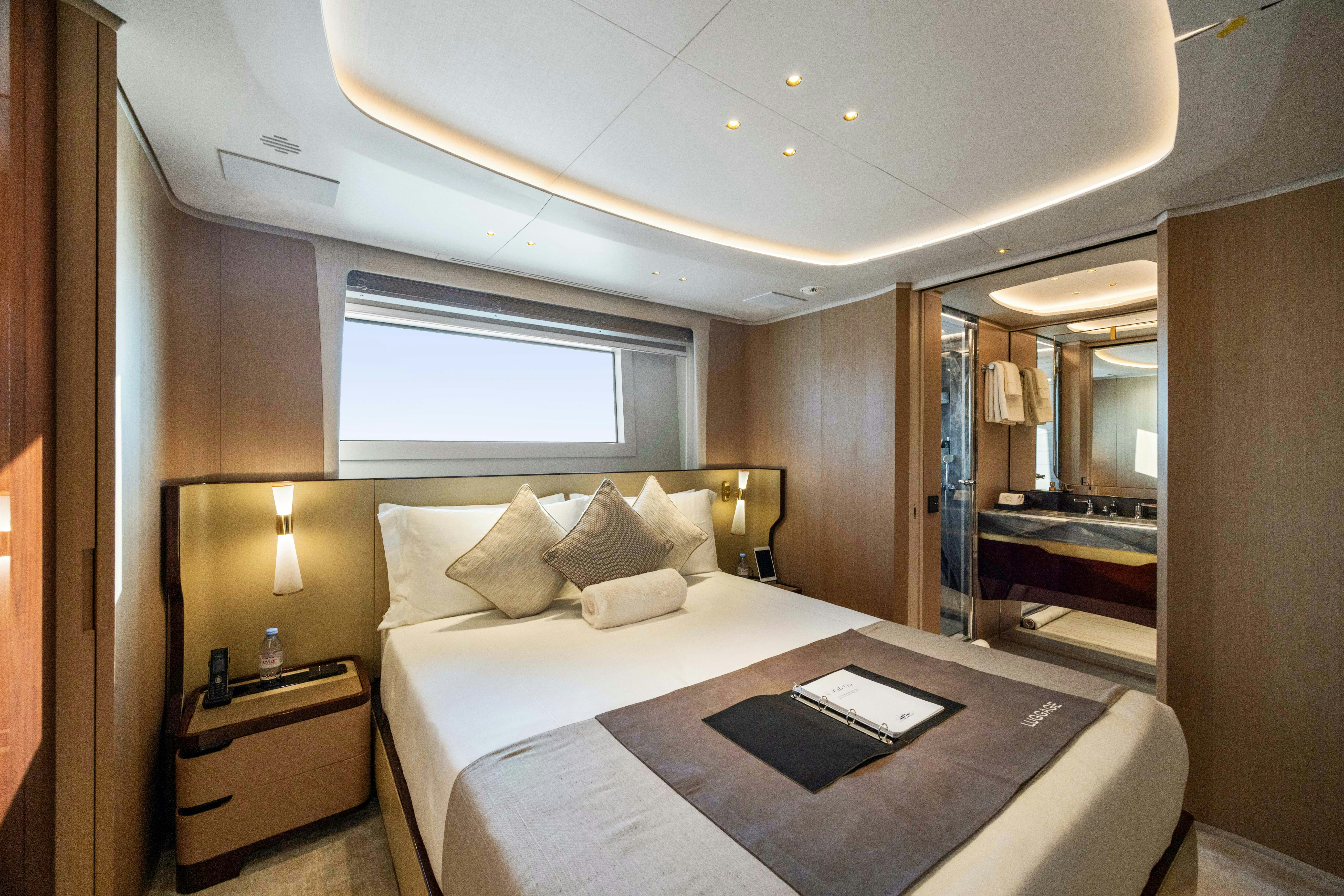 TRAMONTO yacht charter 5