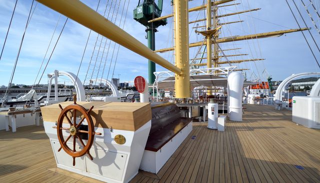 GOLDEN HORIZON yacht charter 2