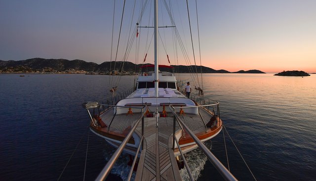 BLU DREAM yacht charter 4