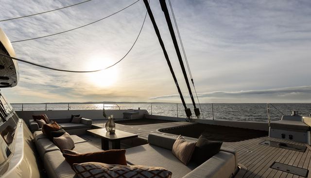 OTOCTONE yacht charter 3