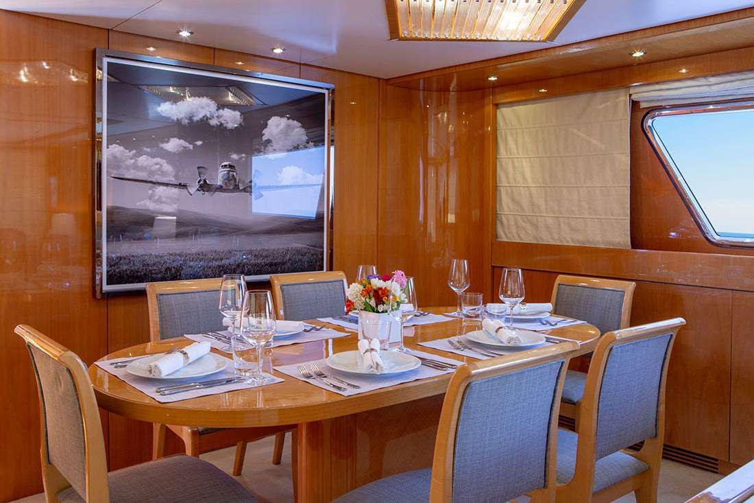THE BIRD yacht charter 3