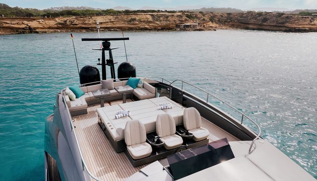 BALOO III yacht charter 4