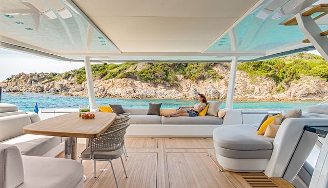 LA DÉSIRADE yacht charter 4