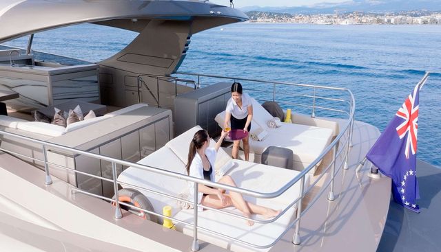 THE PALM yacht charter 5