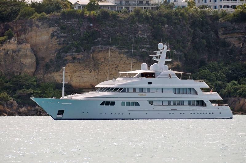 FOS yacht charter 4