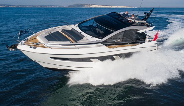 FIVE II yacht charter 3