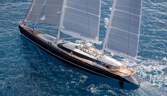 Q yacht charter 3
