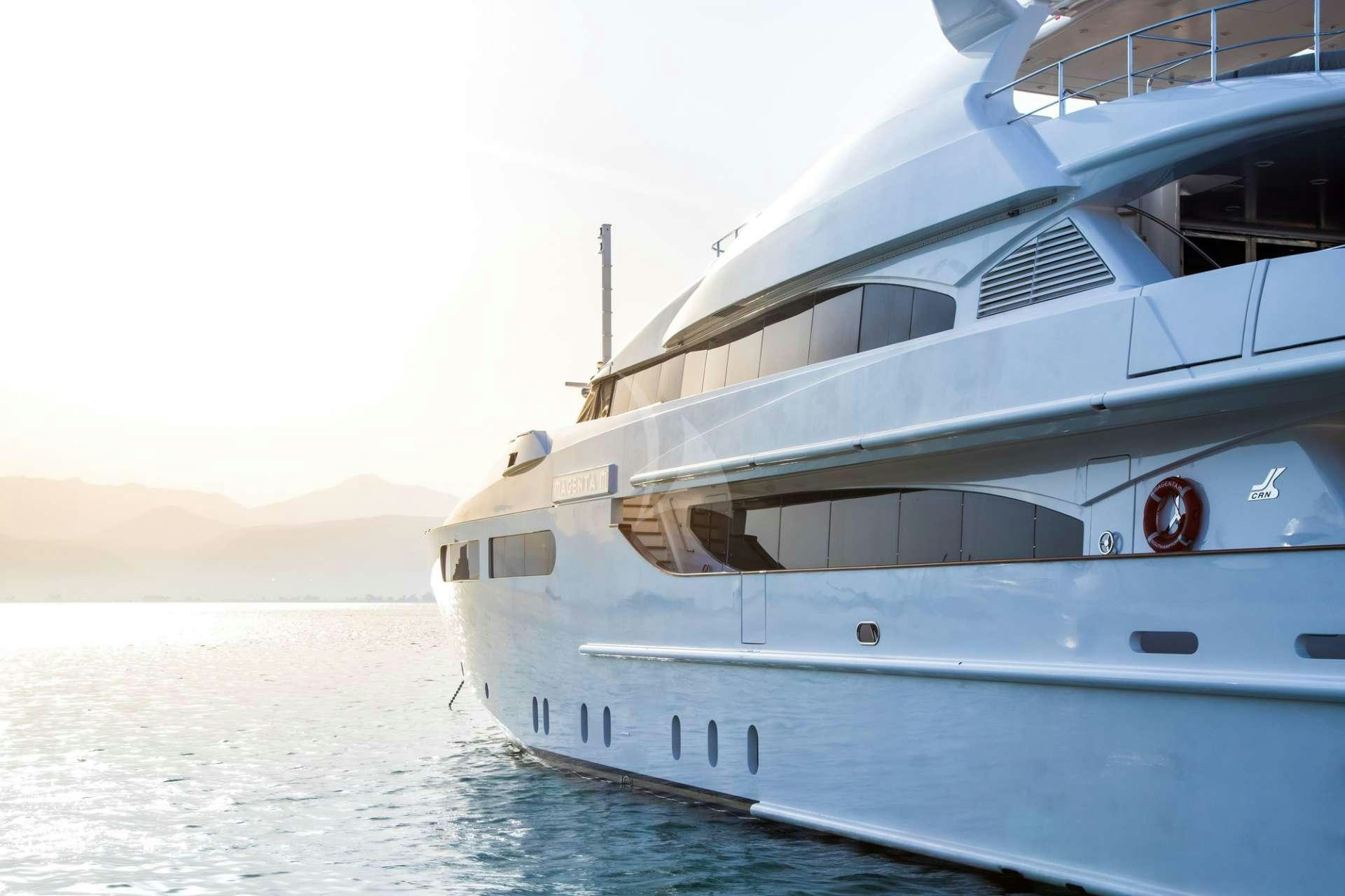 TITIAN PEARL yacht charter 5