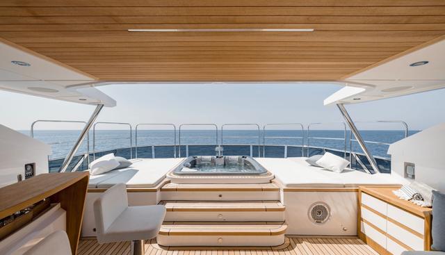 ELZA yacht charter 4